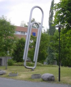 monumento_bi-300x367