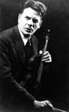 Eduard-Toldrà-09-foto-arxiu-familiar-Toldrà-186x300